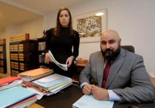 «La jueza discriminó a nuestra clienta e insultó al medio rural»